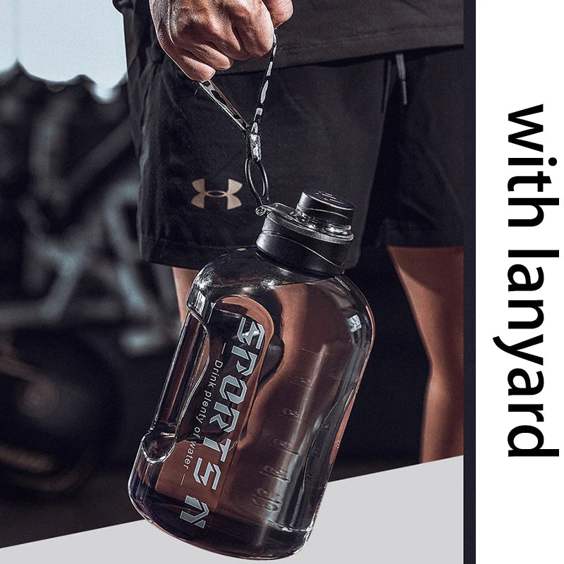 Large Gym & Cycling Cup (1700–2700 ml) – Ergonomic & Leak-Proof