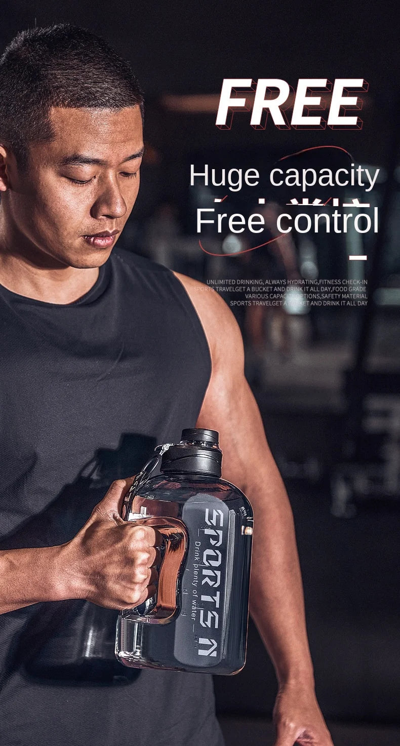 Large Gym & Cycling Cup (1700–2700 ml) – Ergonomic & Leak-Proof