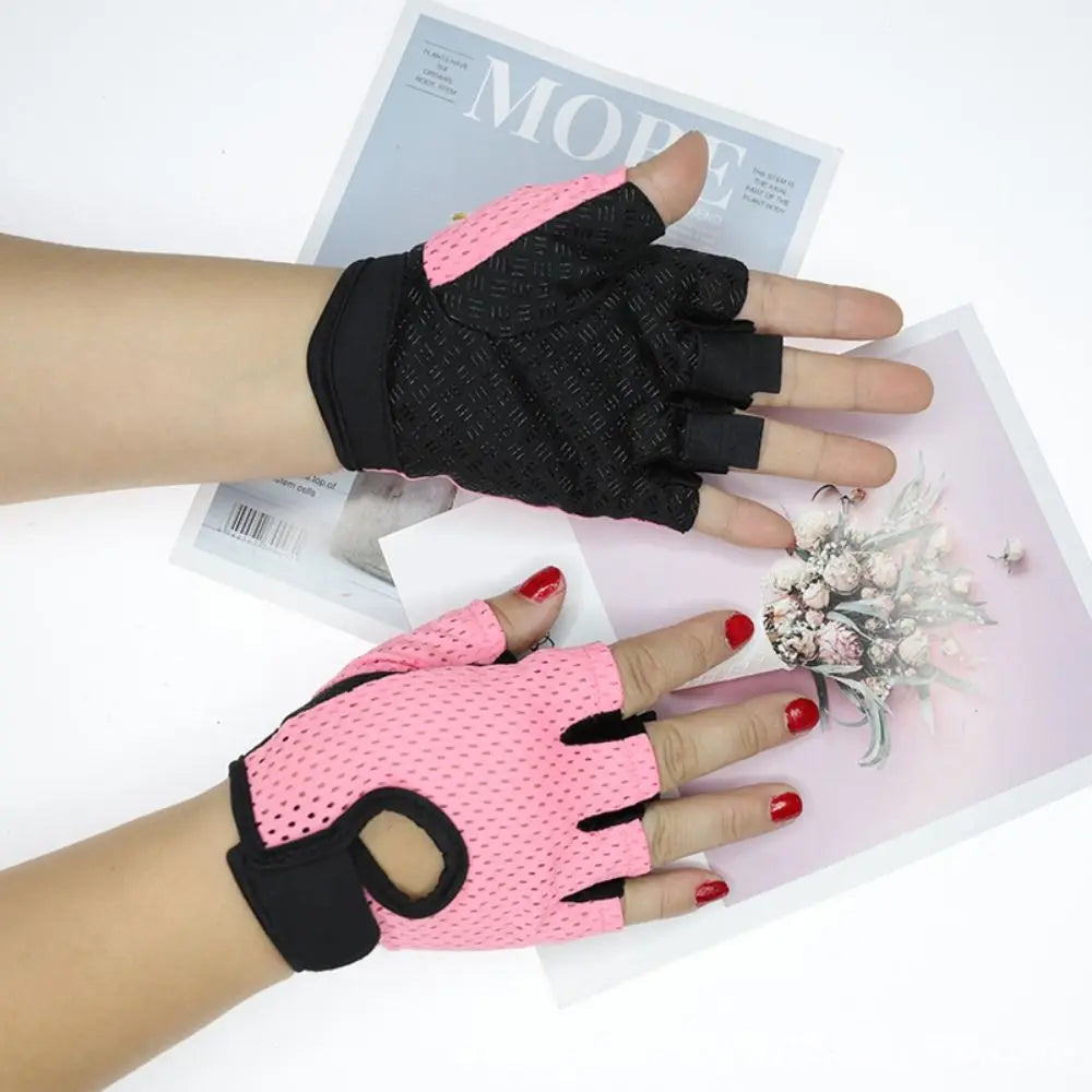 Tactical half-finger gym gloves – padded palms, breathable design