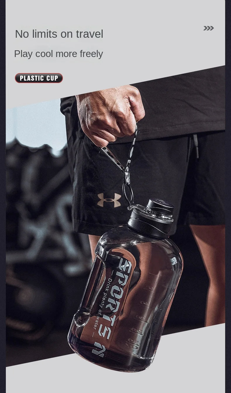 Large Gym & Cycling Cup (1700–2700 ml) – Ergonomic & Leak-Proof