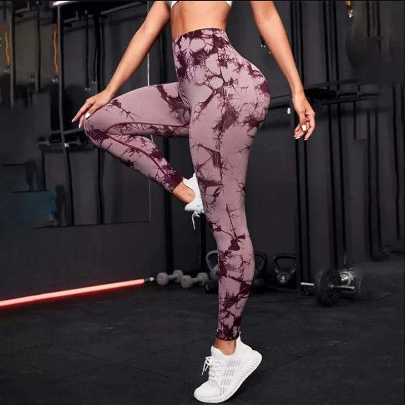 seamless bleach peach butt high waist yoga leggings with butt-lifting and curve-enhancing design for yoga, running, and workouts.